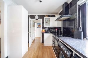 Kitchen - click for photo gallery